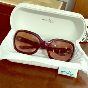 Oakley sunglasses pulse